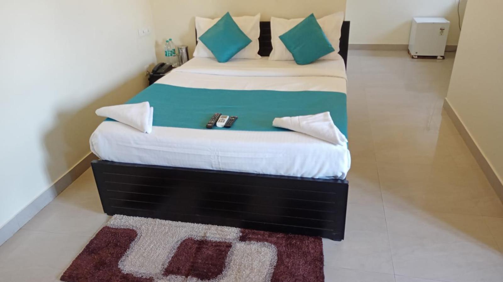 Hotel Ns Royal Emirates With 3Hr Early Check In Χιντεραμπάντ Εξωτερικό φωτογραφία