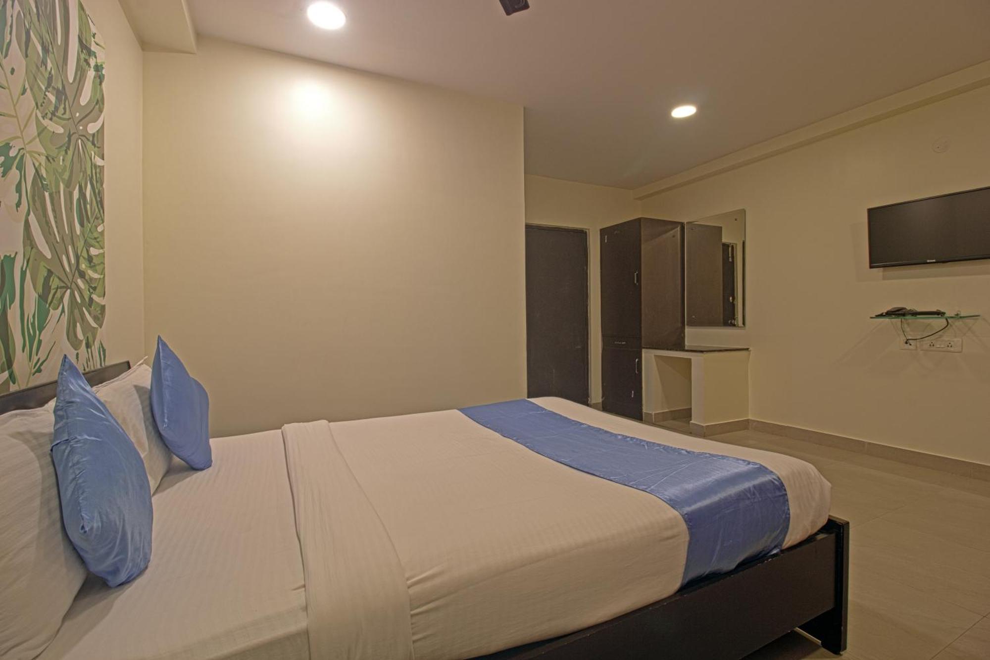 Hotel Ns Royal Emirates With 3Hr Early Check In Χιντεραμπάντ Εξωτερικό φωτογραφία